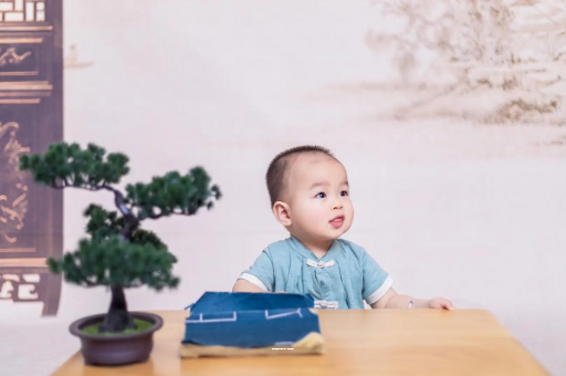 屯昌宝宝多大戒奶最好